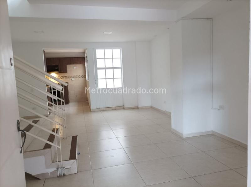 Casa en Arriendo, Ciudad Pacifica, Cali - Więcej