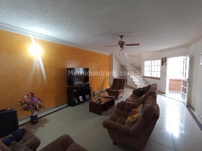Apartamento de 4 alcobas en venta en Urb, Palmira, 192 m² · foto 12 de 20