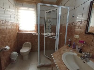 Apartamento de 4 alcobas en venta en Urb, Palmira, 192 m² · foto 17 de 20