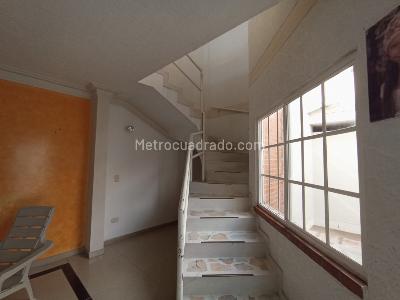 Apartamento de 4 alcobas en venta en Urb, Palmira, 192 m² · foto 19 de 20
