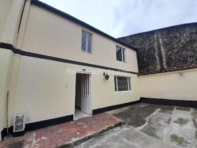 Casa de 4 alcobas en venta en San Jose De Spring, Bogotá, 124 m² · foto 2 de 20