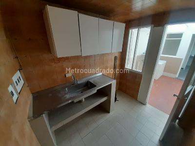 Casa de 4 alcobas en venta en San Jose De Spring, Bogotá, 124 m² · foto 4 de 20