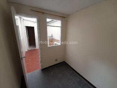 Casa de 4 alcobas en venta en San Jose De Spring, Bogotá, 124 m² · foto 11 de 20