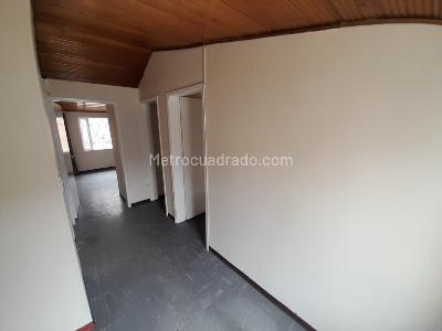 Casa de 4 alcobas en venta en San Jose De Spring, Bogotá, 124 m² · foto 12 de 20