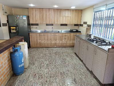 Casa de 4 alcobas en arriendo en Nuevo Sol, Pereira, 120 m² · foto 8 de 16