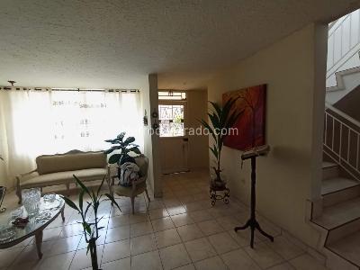 Casa de 5 alcobas en venta en Prados Del Norte, Cali, 240 m² · foto 15 de 20