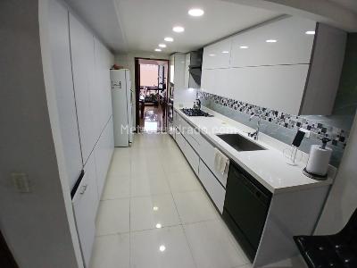 Apartamento en venta en Santa Barbara Oriental, Bogotá · foto 2 de 20