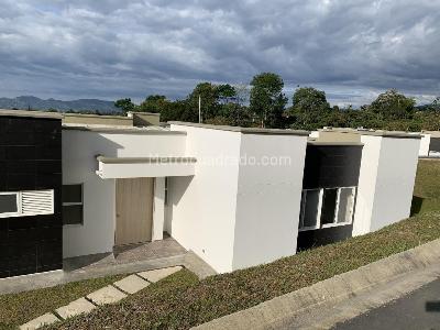 Casa en venta en Condina, Pereira · foto 3 de 16
