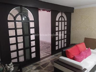 Casa de 4 alcobas en venta en Pampalinda, Cali, 400 m² · foto 6 de 20
