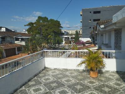 Casa de 4 alcobas en venta en Pampalinda, Cali, 400 m² · foto 18 de 20