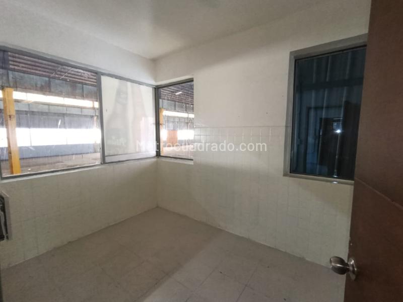 Bodega en Arriendo, Zona Industrial Chimita, Bucaramanga - Más