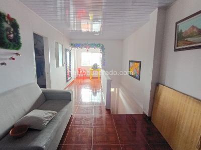 Apartamento de 4 alcobas en venta en El Reposo, Floridablanca, 95 m² · foto 4 de 16