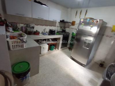 Apartamento de 4 alcobas en venta en El Reposo, Floridablanca, 95 m² · foto 9 de 16