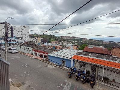 Apartamento de 4 alcobas en venta en El Reposo, Floridablanca, 95 m² · foto 16 de 16