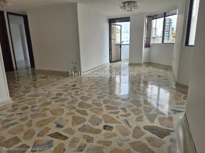 Apartamento de 3 alcobas en venta en El Prado, Bucaramanga, 100 m² · foto 2 de 18