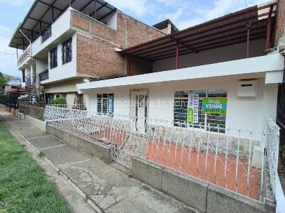 Casa de 3 alcobas en venta en Los Farallones, Cali, 164 m² · foto 2 de 20
