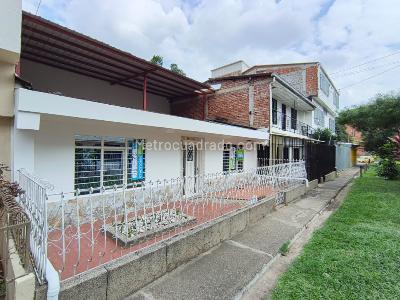 Casa de 3 alcobas en venta en Los Farallones, Cali, 164 m² · foto 4 de 20