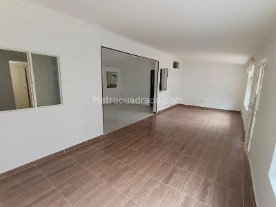 Casa de 3 alcobas en venta en Los Farallones, Cali, 164 m² · foto 10 de 20