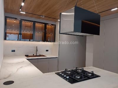 Apartamento de 2 alcobas en venta en Circunvalar, Pereira, 140 m² · foto 4 de 20
