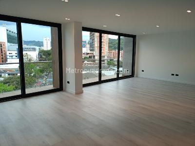 Apartamento de 2 alcobas en venta en Circunvalar, Pereira, 140 m² · foto 5 de 20