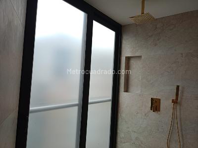 Apartamento de 2 alcobas en venta en Circunvalar, Pereira, 140 m² · foto 8 de 20