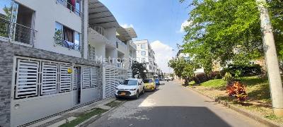 Casa de 5 alcobas en venta en Ciudad 2000, Cali, 153 m² · foto 3 de 13