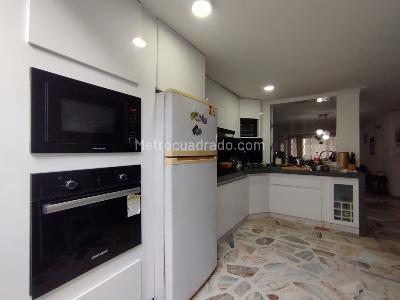 Casa de 5 alcobas en venta en Prados Del Norte, Cali, 240 m² · foto 7 de 20
