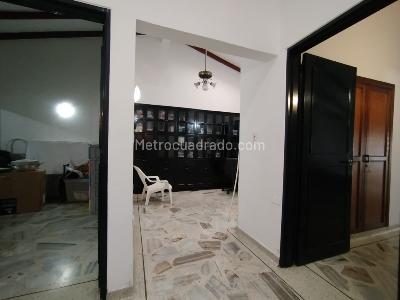 Casa de 5 alcobas en venta en Prados Del Norte, Cali, 240 m² · foto 13 de 20