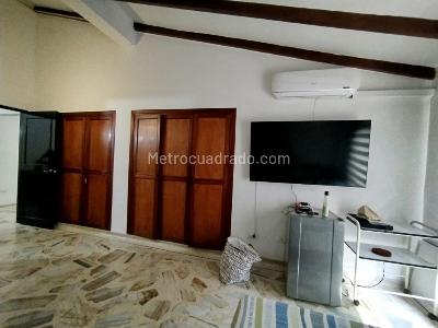 Casa de 5 alcobas en venta en Prados Del Norte, Cali, 240 m² · foto 16 de 20