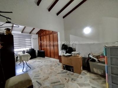 Casa de 5 alcobas en venta en Prados Del Norte, Cali, 240 m² · foto 20 de 20