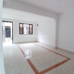 Casa de 3 alcobas en venta en Compartir, Cali, 57 m² · foto 3 de 20
