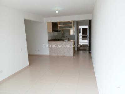 Apartamento de 3 alcobas en venta en Parque San Agustin, Floridablanca, 80 m² · foto 4 de 13