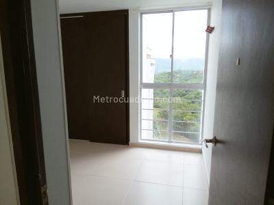 Apartamento de 3 alcobas en venta en Parque San Agustin, Floridablanca, 80 m² · foto 10 de 13