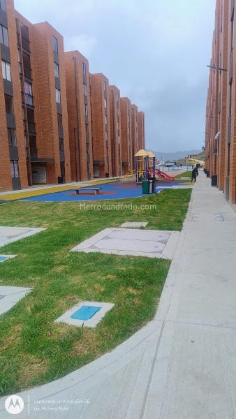 Apartamento en Arriendo, San Mateo, Soacha - Widok 2