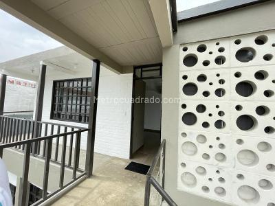 Casa de 5 alcobas en arriendo en Bellavista, Cali, 290 m² · foto 19 de 20