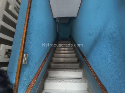 Casa de 5 alcobas en venta en Los Almendros, Bogotá, 295 m² · foto 10 de 20