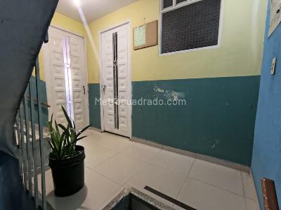 Casa de 5 alcobas en venta en Los Almendros, Bogotá, 295 m² · foto 11 de 20