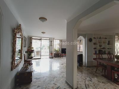 Apartamento de 2 alcobas en venta en El Bosque, Cali, 125 m² · foto 2 de 20