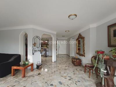 Apartamento de 2 alcobas en venta en El Bosque, Cali, 125 m² · foto 3 de 20