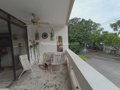 Apartamento de 2 alcobas en venta en El Bosque, Cali, 125 m² · foto 9 de 20
