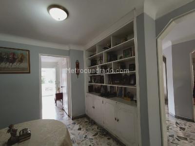 Apartamento de 2 alcobas en venta en El Bosque, Cali, 125 m² · foto 11 de 20