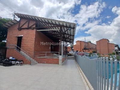Casa en venta en Villa Olimpica, Pereira · foto 3 de 14
