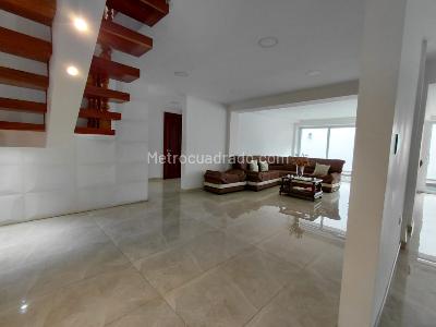 Casa de 3 alcobas en venta en La Flora, Cali, 783 m² · foto 6 de 20