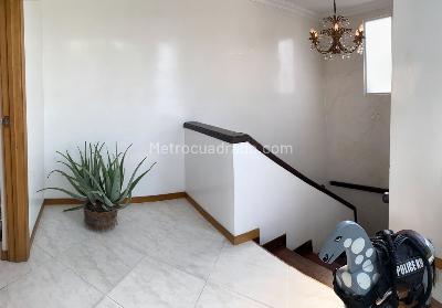 Apartamento de 3 alcobas en venta en Monticelo, Floridablanca, 220 m² · foto 12 de 20