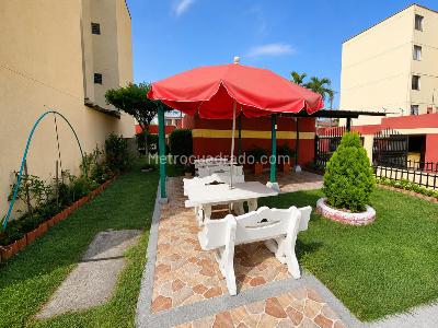 Apartamento de 3 alcobas en venta en Pomona Y Brisas Del Bolo, Palmira, 60 m² · foto 2 de 20