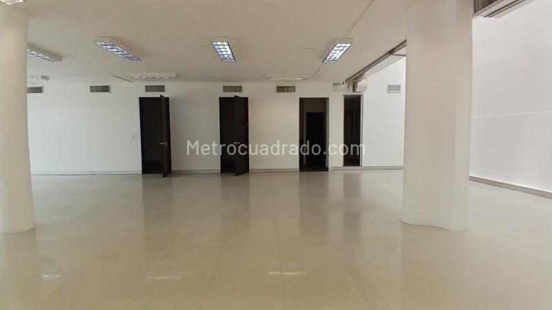 Local Comercial en Arriendo, El Bosque, Cali - Więcej