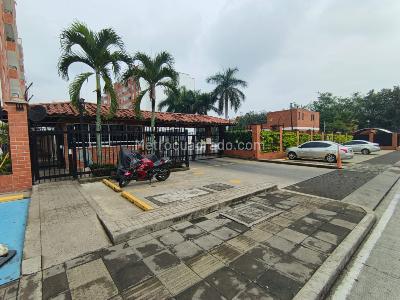 Apartamento de 3 alcobas en venta en Bochalema, Cali, 80 m² · foto 2 de 20