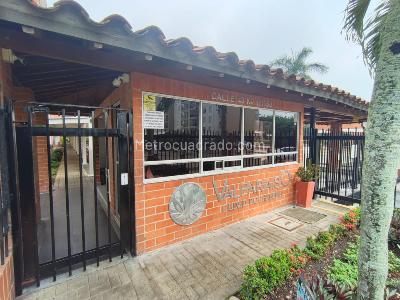 Apartamento de 3 alcobas en venta en Bochalema, Cali, 80 m² · foto 3 de 20