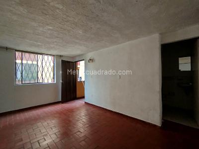 Apartamento en venta en Puente Del Comercio, Cali · foto 4 de 15