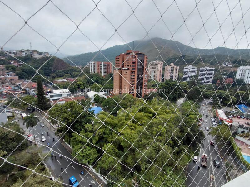 Apartamento en Arriendo, Santa Teresita, Cali - Więcej